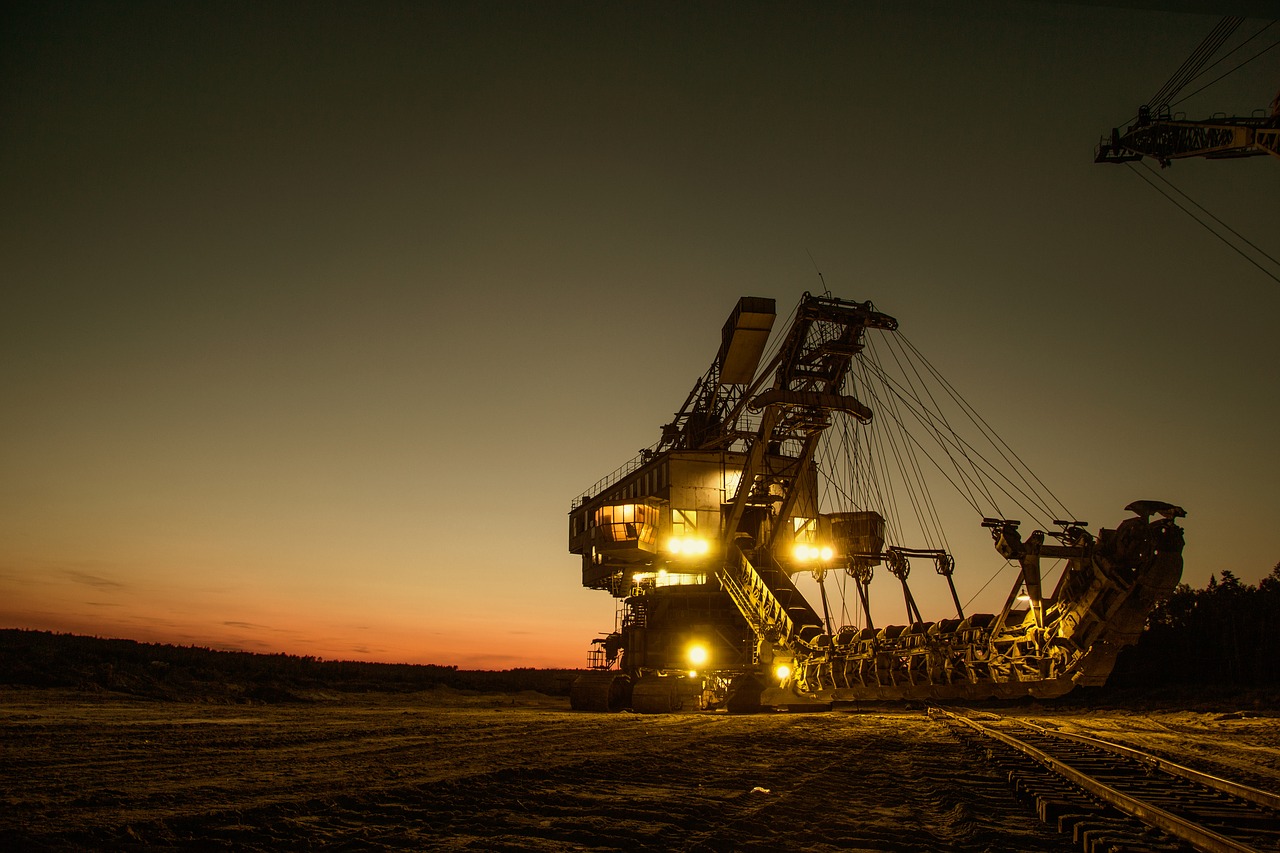 Jak działają maszyny górnicze – czym się charakteryzują?