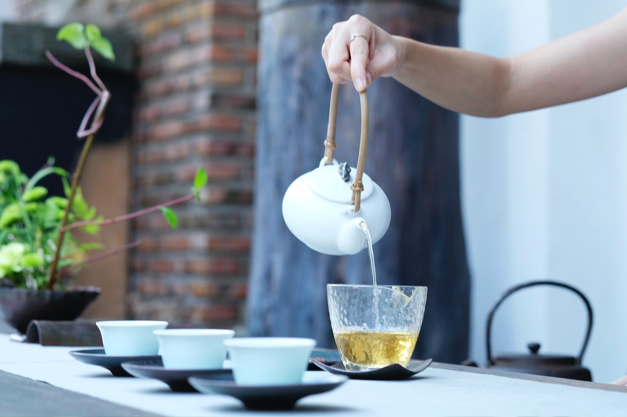 Przygotowywanie matchy – jak parzyć japońską herbatę?