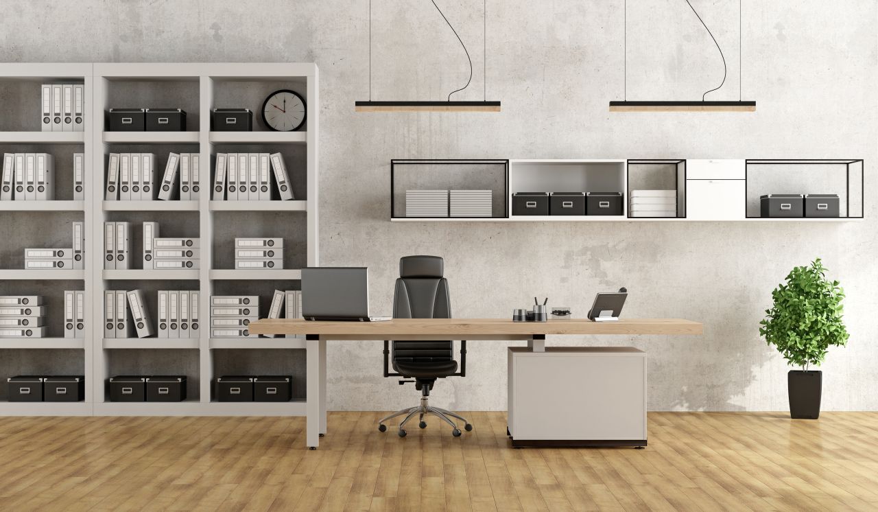 Jakie rodzaje biur są niezbędne w dużej firmie?
